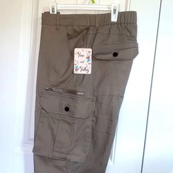 Vine and Valley Quality Utility Pants - Picture 2 of 8